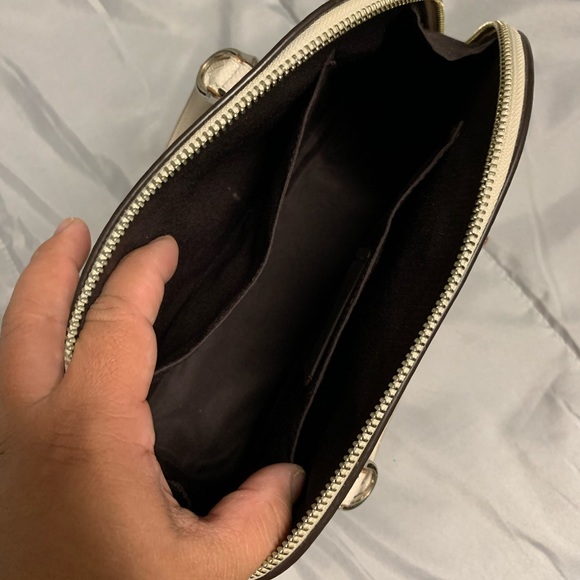 Purse - Picture 6 of 6